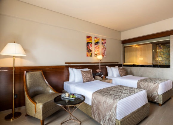 YU Luxe Twin Room