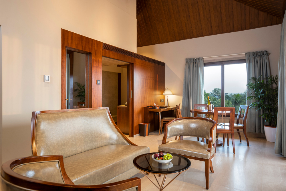 luxury hotels in candolim goa